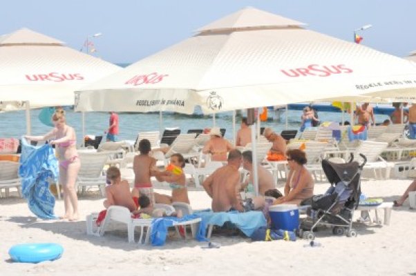Turiştii laudă litoralul constănţean, însă se plâng de preţuri